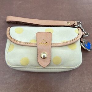 Dooney & Bourke wristlet Guc